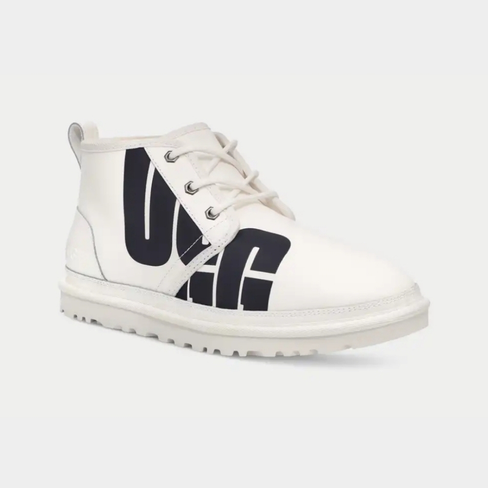 UGG Men’s Neumel Chopd White‎ Leather Chukka Boots size 9